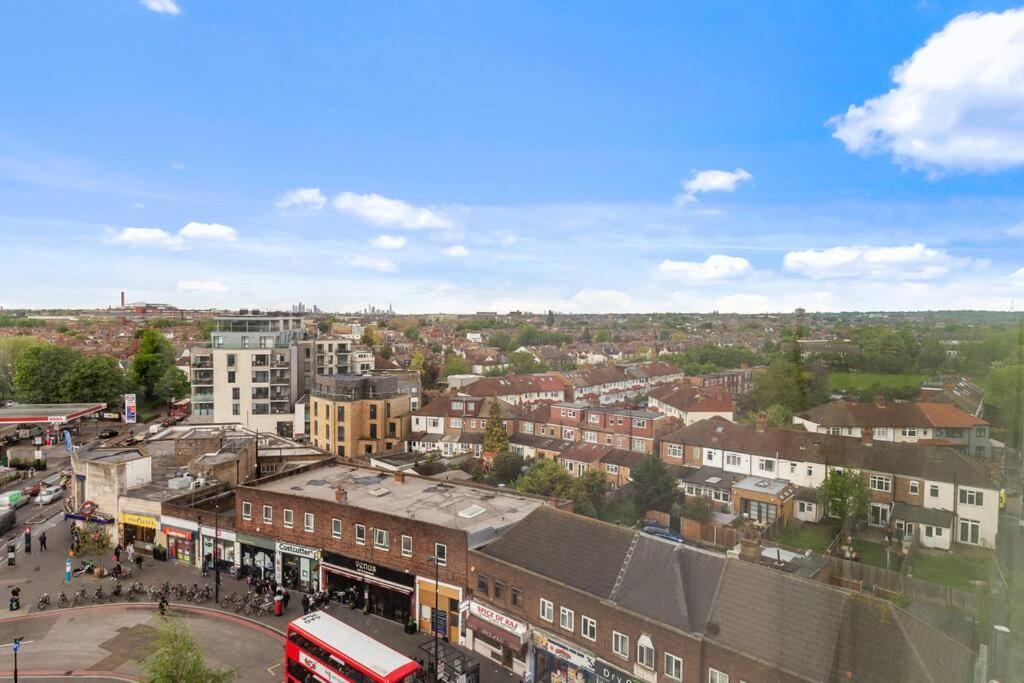 New Apartment 20 Mins From Waterloo London Bp36 المظهر الخارجي الصورة